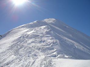 冬季旅游，探索冰雪世界的魅力